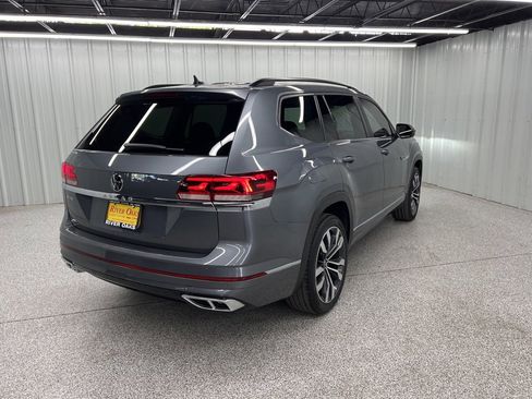 Used 2021 Volkswagen Atlas SE image 6