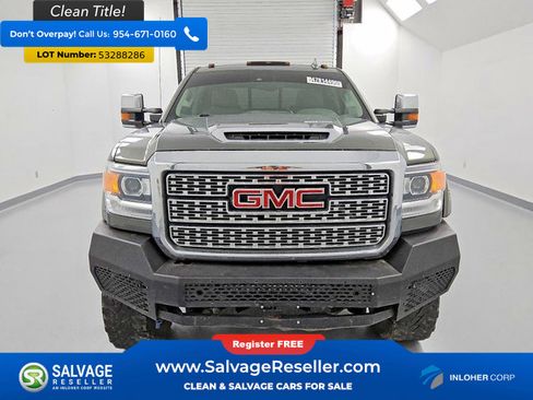 Used 2018 GMC Sierra 2500 Denali w/ Duramax Plus Package AWD/4WD image 7