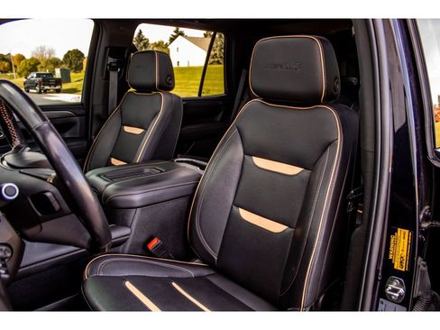 Used 2022 GMC Yukon AT4 w/ Technology Package image 20