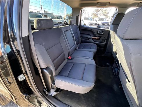 Used 2018 GMC Sierra 1500 SLE w/ SLE Value Package image 19