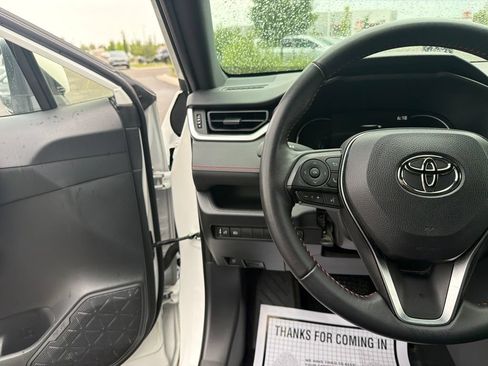 Used 2025 Toyota RAV4 SE AWD/4WD image 26