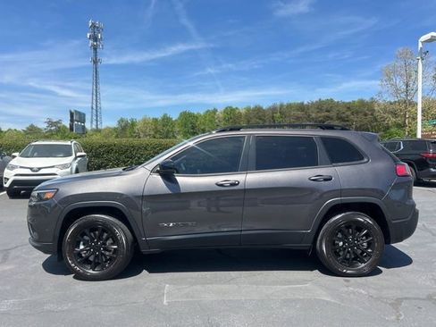 Used 2023 Jeep Cherokee Altitude Lux AWD/4WD image 12