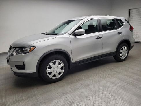 Used 2018 Nissan Rogue S AWD/4WD image 2