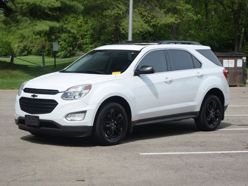 Used 2017 Chevrolet Equinox LT AWD/4WD image 21
