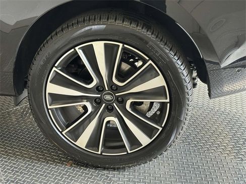 Used 2024 Land Rover Range Rover SE image 13