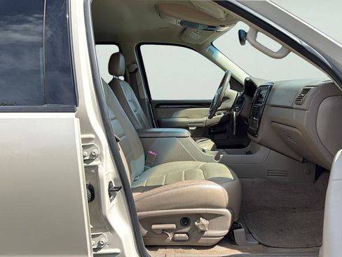 Used 2005 Ford Explorer Limited AWD/4WD image 11