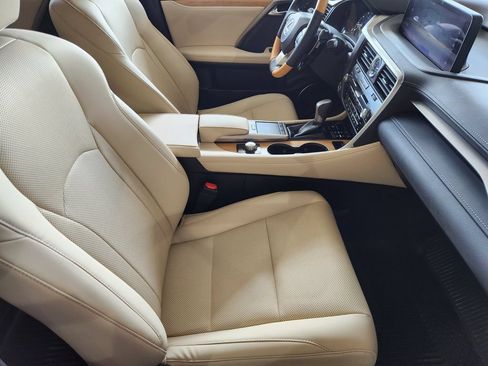 Certified 2022 Lexus RX 350L FWD w/ Premium Package image 13