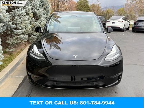 Used 2022 Tesla Model Y Long Range image 2