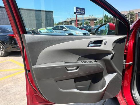 Used 2014 Chevrolet Sonic LT FWD image 14