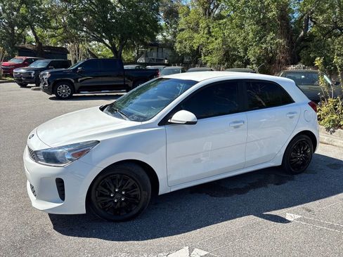 Used 2020 Kia Rio S FWD image 3