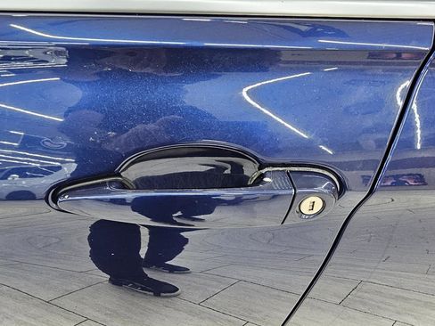 Used 2017 BMW 330i xDrive Sedan image 12