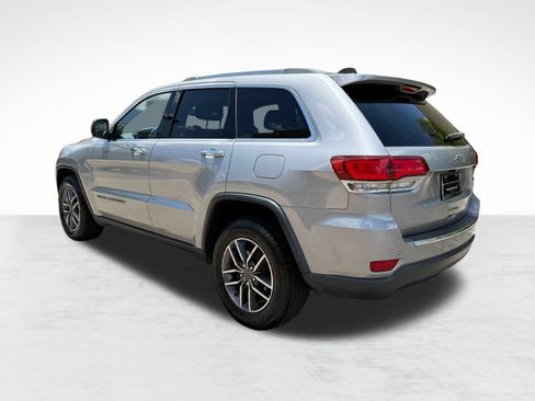 Used 2020 Jeep Grand Cherokee Limited w/ Luxury Group II RWD image 3