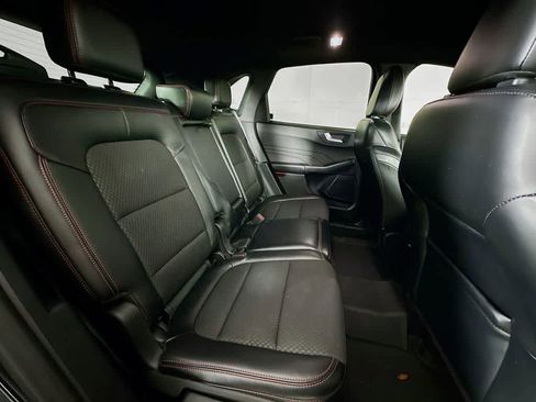 Certified 2023 Ford Escape ST-Line w/ Tech Pack #1 image 31