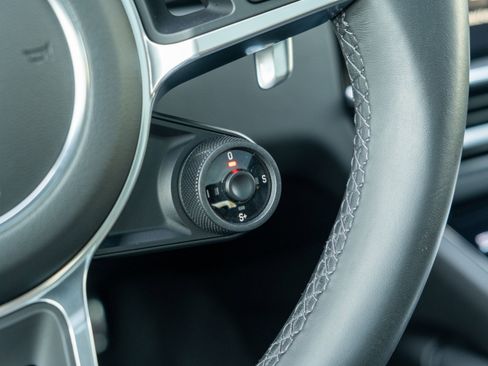 Certified 2023 Porsche Cayenne S image 29