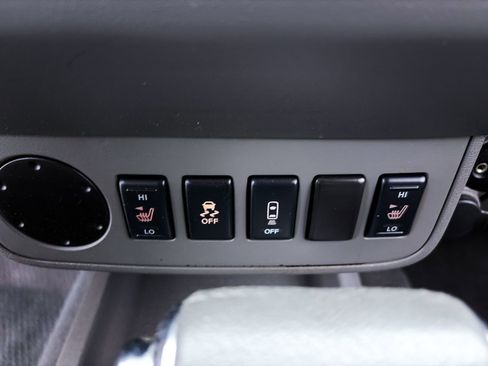 Used 2019 Nissan Frontier SV w/ Value Truck Package RWD image 2