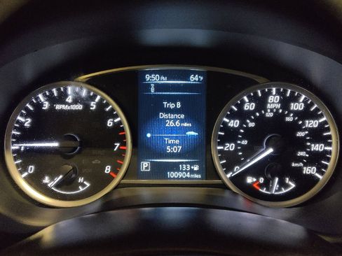 Used 2018 Nissan Sentra S image 23