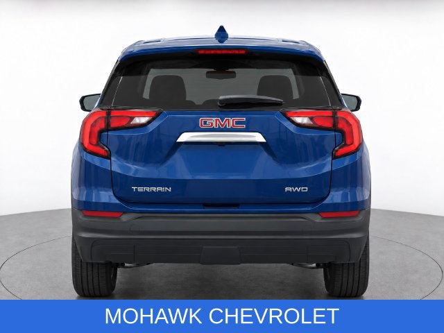 Used 2020 GMC Terrain SLE w/ LPO, Floor Liner Package AWD/4WD image 9