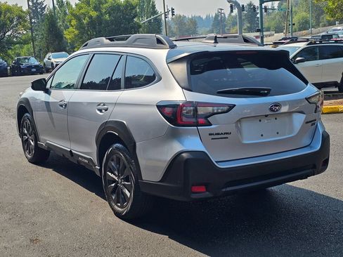 Used 2024 Subaru Outback Onyx Edition XT AWD/4WD image 5