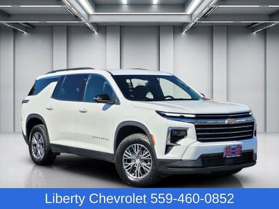 Used 2024 Chevrolet Traverse LT