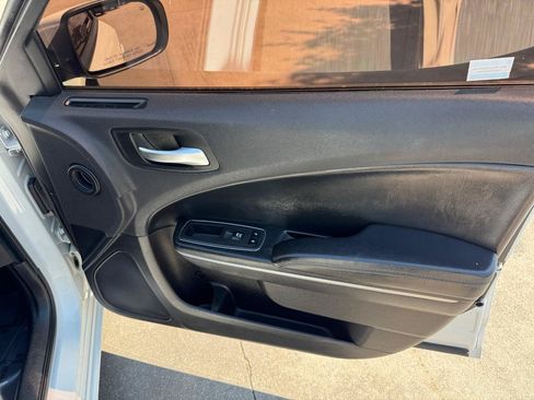 Used 2020 Dodge Charger SXT w/ Leather Interior Group RWD image 23