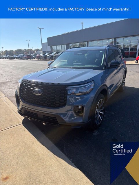 Used 2025 Ford Explorer ST-Line AWD/4WD image 2