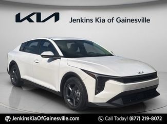 New 2026 Kia K4 FWD video 1