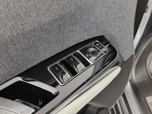 Used 2025 Cadillac Escalade V AWD/4WD image 21