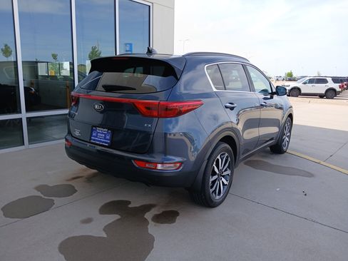 Used 2018 Kia Sportage EX w/ Option Group 040 AWD/4WD image 7