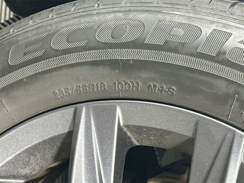 Used 2022 Volkswagen Tiguan SE image 32