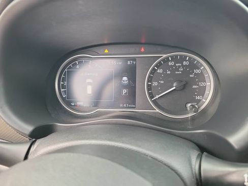 Used 2020 Nissan Kicks SV FWD image 28