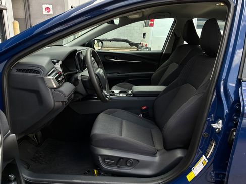 Used 2025 Toyota Camry LE w/ Convenience Package FWD image 10