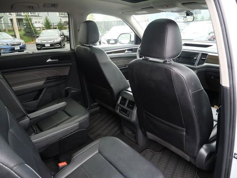 Used 2021 Volkswagen Atlas SE w/ Panoramic Sunroof Package AWD/4WD image 28
