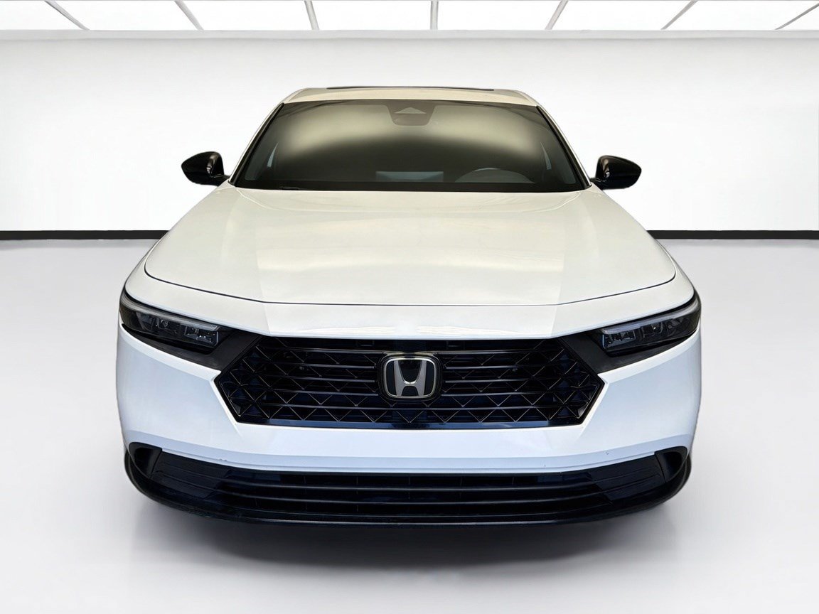 Used 2024 Honda Accord Sport image 2