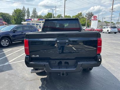 New 2025 Toyota Tacoma SR5