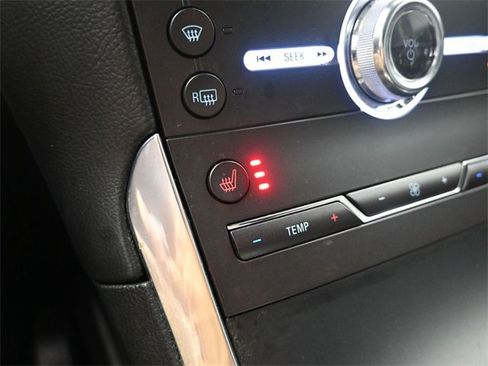 Used 2020 Ford Edge Titanium image 14