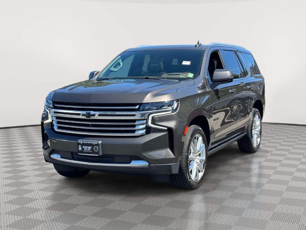 Used 2021 Chevrolet Tahoe High Country w/ Premium Package AWD/4WD image 2
