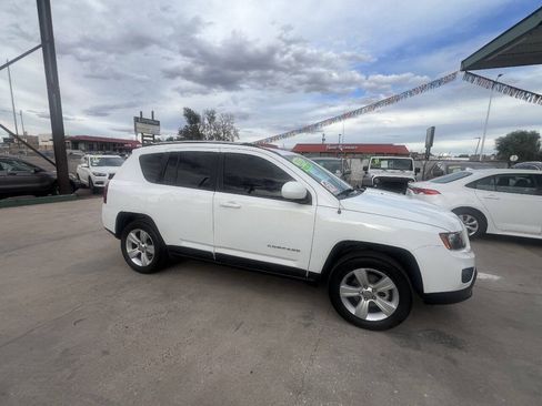 Used 2017 Jeep Compass Latitude AWD/4WD image 20
