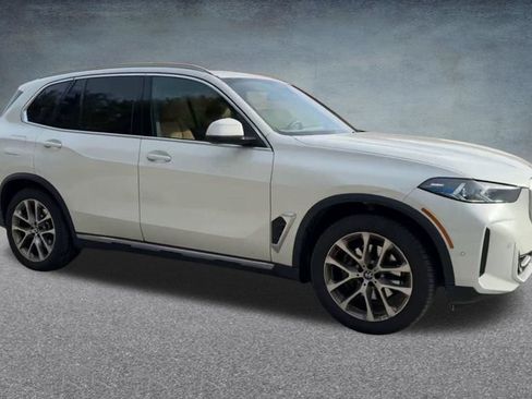 Used 2024 BMW X5 xDrive40i w/ Premium Package AWD/4WD image 30