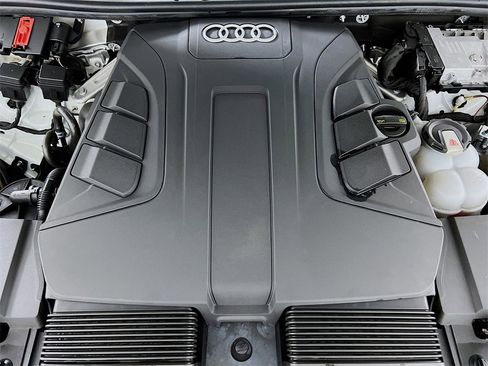 Used 2019 Audi Q7 3.0T Prestige w/ Prestige Package image 31