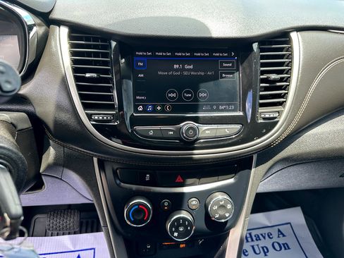 Used 2020 Chevrolet Trax LS w/ Tint and Cruise Package image 15
