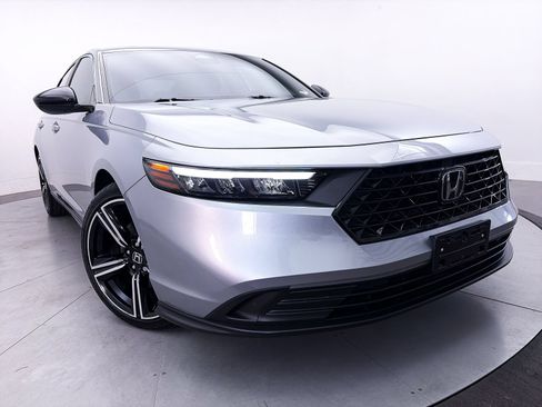 Used 2023 Honda Accord Sport image 8