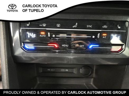 Used 2022 Volkswagen Tiguan SE R-Line image 13