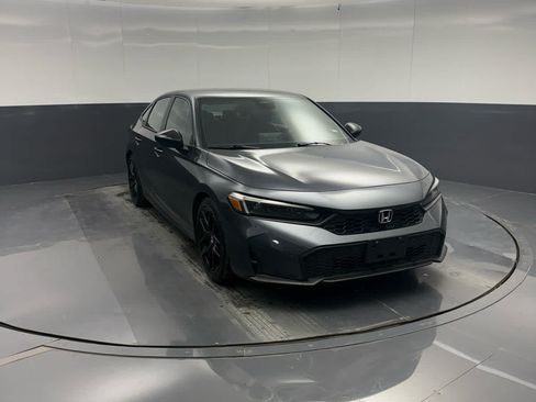 Used 2025 Honda Civic Sport image 10