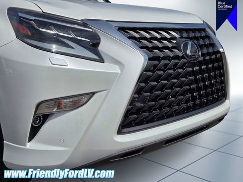 Used 2020 Lexus GX 460 Premium w/ Premium Package image 2