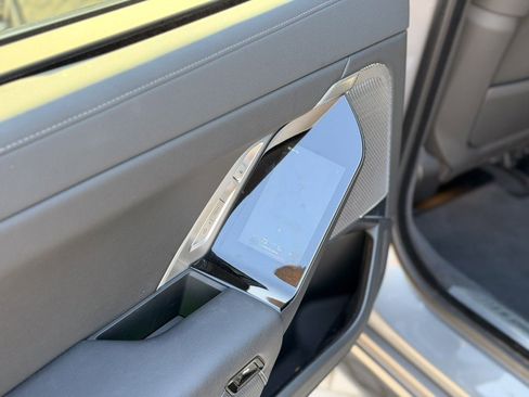 Certified 2023 BMW 760i xDrive image 14