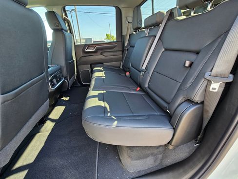 New 2026 GMC Sierra 2500 SLT w/ SLT Convenience Package image 25