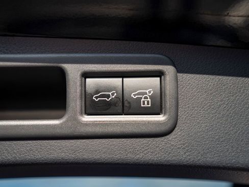 Used 2023 Lexus RX 350 Premium w/ Accessory Package AWD/4WD image 40