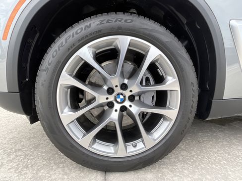 New 2026 BMW X5 sDrive40i w/ Premium Package image 7
