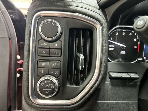Certified 2019 GMC Sierra 1500 Denali w/ Denali Ultimate Package AWD/4WD image 19