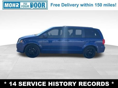 Used 2019 Dodge Grand Caravan GT image 2